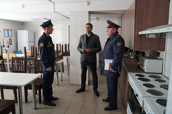 Учреждения УФСИН России по Алтайскому краю посетил Уполномоченный по правам человека в регионе Антон Васильев