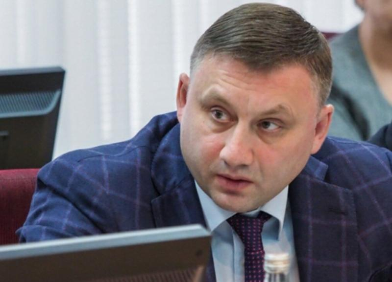 Обвиняемого в мошенничестве бывшего зампреда правительства Ставрополья Петрашова отправили из СИЗО домой 