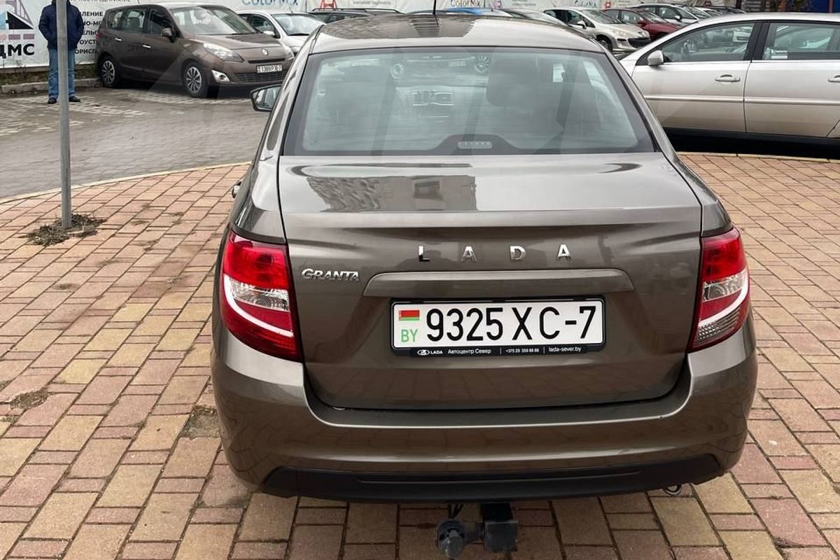 Дешево и сердито: смотрим седаны до $10 000 из базы объявлений