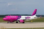 Wizz Air предлагает купить годовой абонемент на полеты // By Markus Eigenheer from Genève - HA-LYB Airbus A320-232 Sharklets A320 > WZZ, CC BY-SA 2.0, https://commons.wikimedia.org/w/index.php?curid=42624762