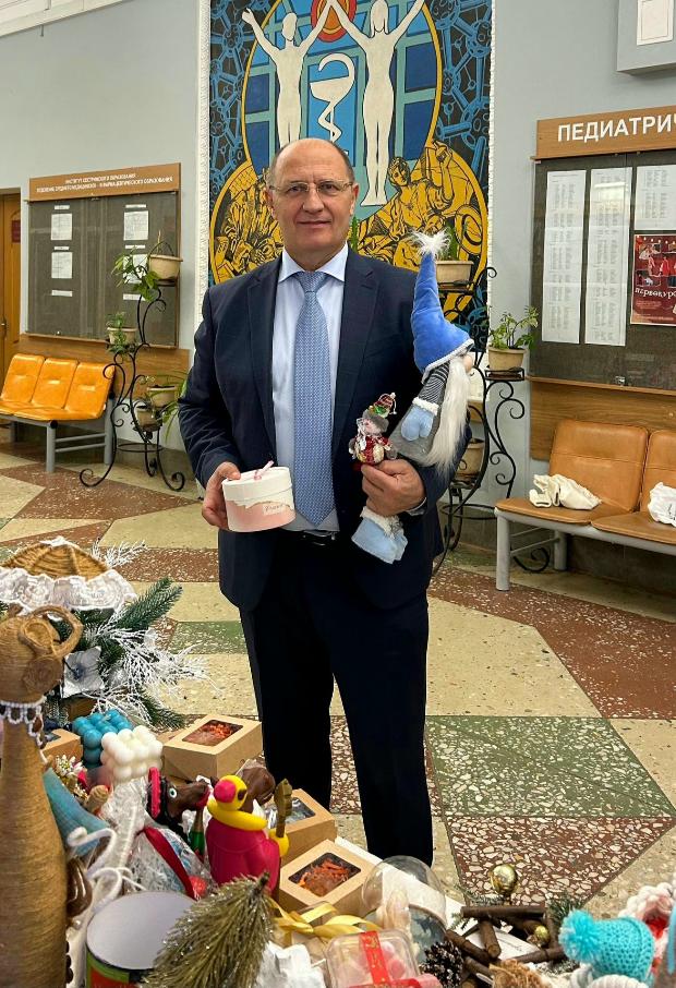 «Новогодняя игрушка своими руками» - 2025: итоги конкурса и благотворительной ярмарки