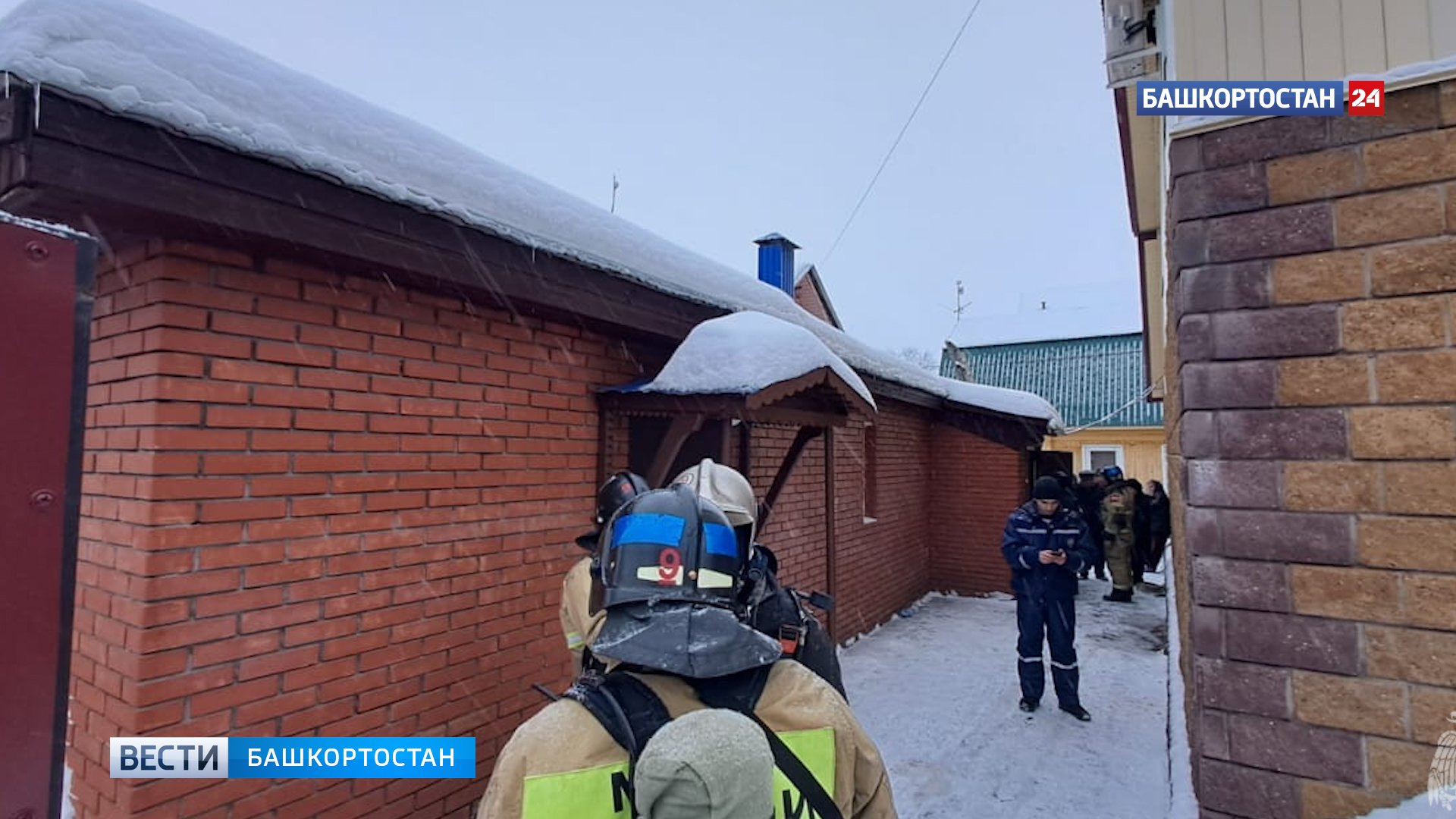 В Уфе в пожаре по улице Воронежской погибла пожилая пара