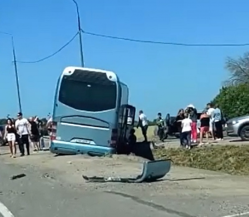 М4 дон автобус. Двухэтажный автобус воронеж. Верхний мамон воронежская область м4. Рейсовый автобус. М4 дон автобус.