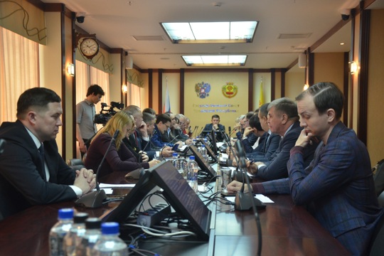 Депутаты обсудили условия предоставления субсидии для оплаты ЖКУ
