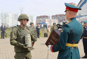 В Хабаровске прозвучал полуденный выстрел в честь 81-ой годовщины Победы в Великой Отечественной войне