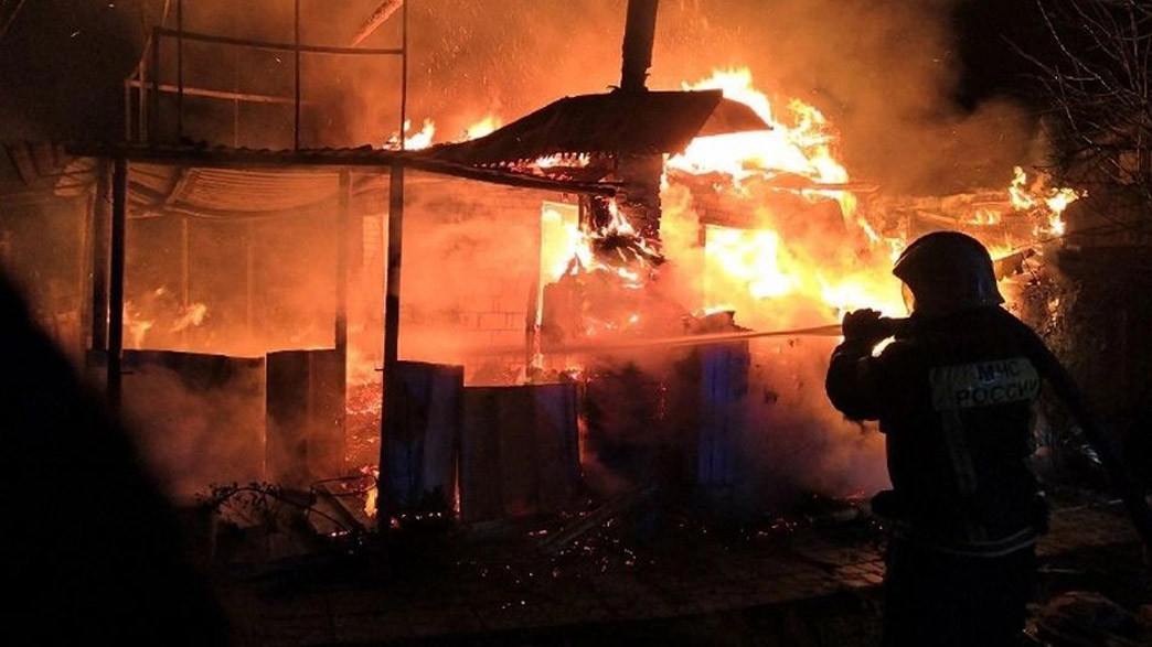 В огне на даче под Ковровом погиб человек