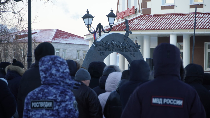 В Нарьян-Маре росгвардейцы почтили память оленно-транспортных батальонов Великой Отечественной войны