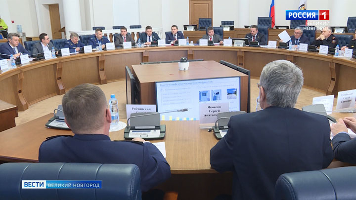 В Великом Новгороде прошло заседание коллегии регионального минтранса 