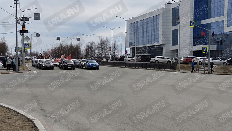 Праздничный автопробег 9 мая в Сургуте