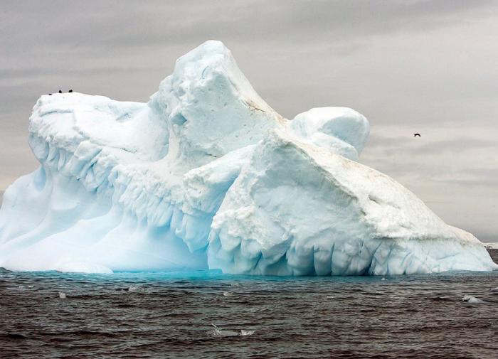 Под льдами Антарктиды обнаружены следы древних гор и рек возрастом 34 миллиона лет