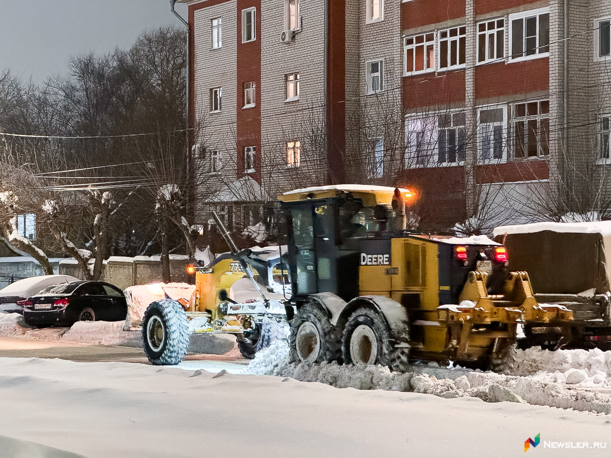 Стало известно, с каких улиц вывезут снег 19-20 декабря