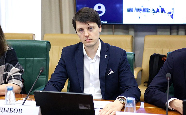 Круглый стол на тему «Инфраструктура поддержки субъектов малого и среднего предпринимательства в условиях реализации национального проекта «Эффективная и конкурентная экономика»