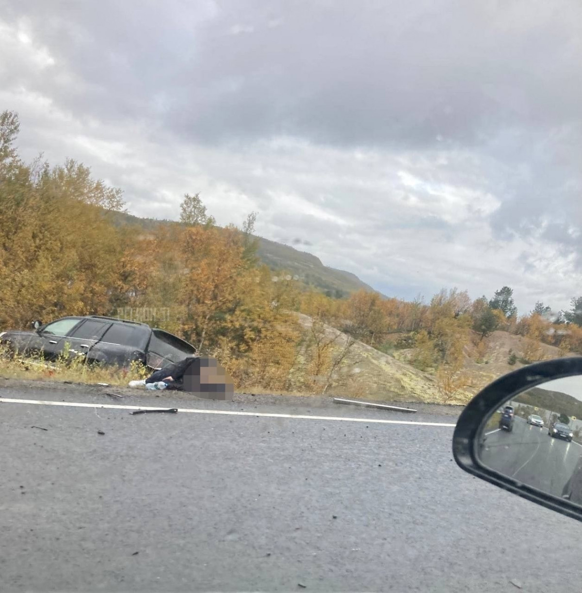 Дтп в мурманской. Машина на дороге. Трасса.
