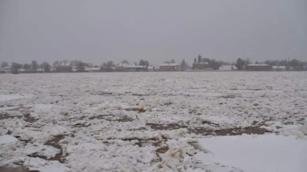 В окрестностях Екабпилса может быть объявлено красное предупреждение о наводнении