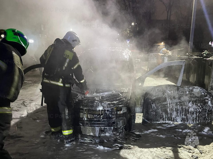 Ночью в Калуге сгорел автомобиль