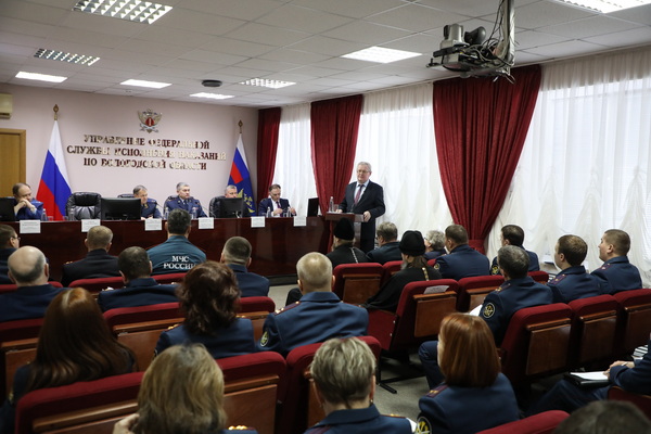 Заместитель директора ФСИН России Александр Хабаров принял участие в расширенном заседании коллегии УФСИН России по Вологодской области