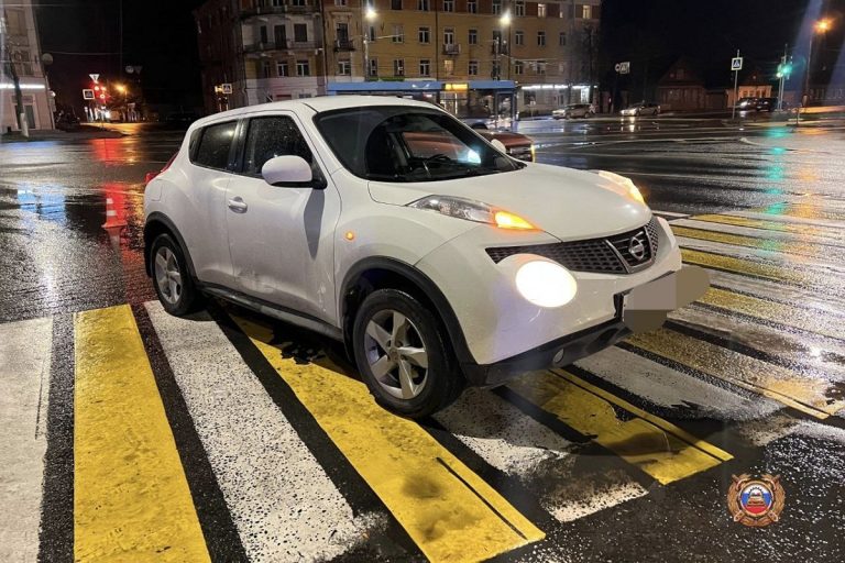 Водитель без прав сбил девочку-подростка в Твери