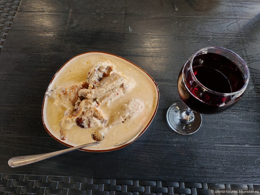 Крест из виноградной лозы