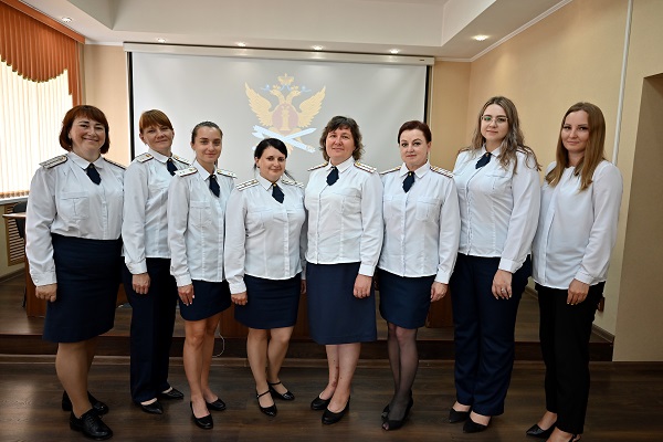 Сотрудник специального учета. Уфсин элиста. 23 июля день работника специального учета уис. Сотрудник уфсин. Сотрудник отдела специального учета фсин.