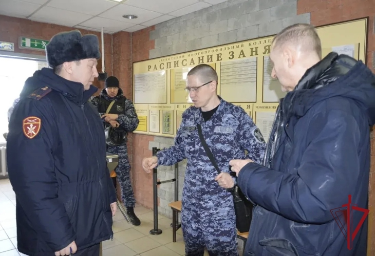 На Чукотке росгвардейцы приняли участие во Всероссийских учениях по антитеррористической защищенности объектов образования 