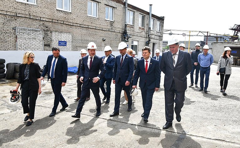 В рамках выездного совещания в Барнауле сенаторы посетили технопарк «Компонент»