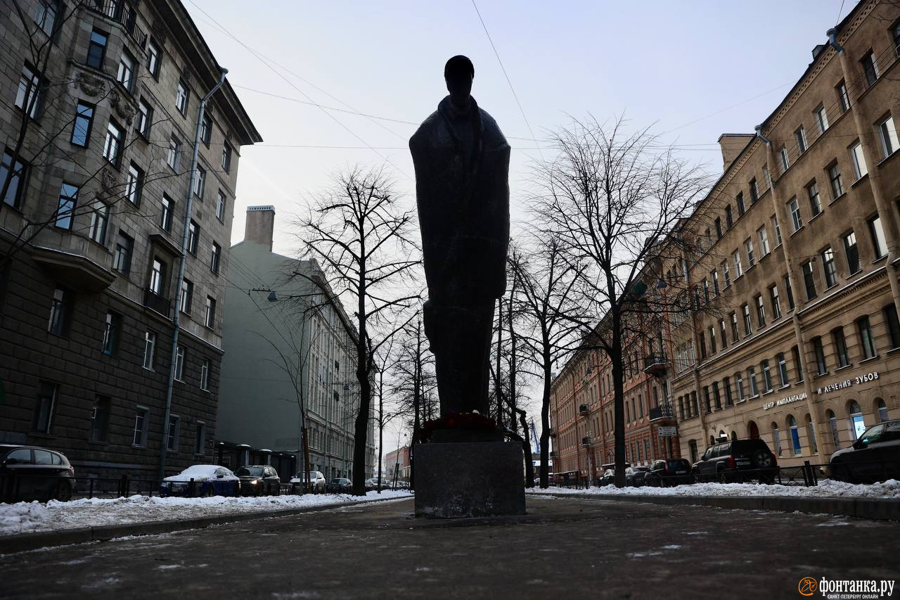 памятник блоку в санкт петербурге