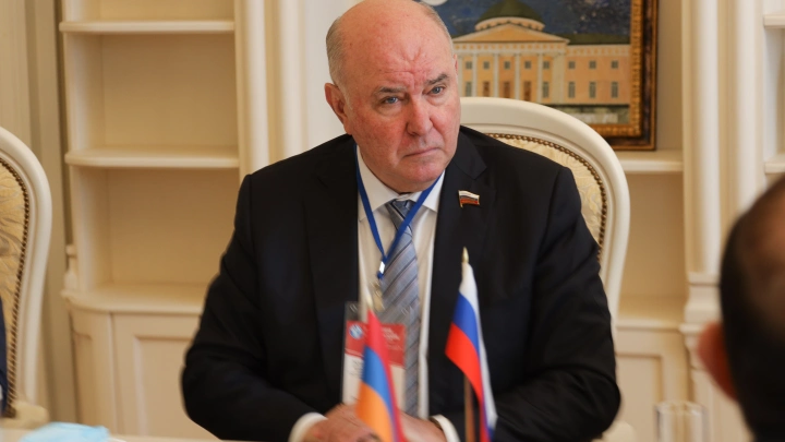 Сенатор Карасин: подготовка спецтрибунала против России носит наглый характер