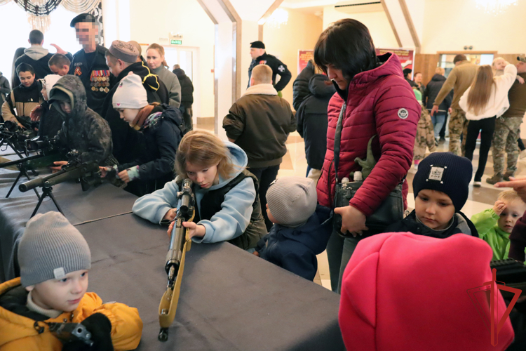 Хабаровский ОМОН «Тигр» отмечает 32-ю годовщину со дня образования