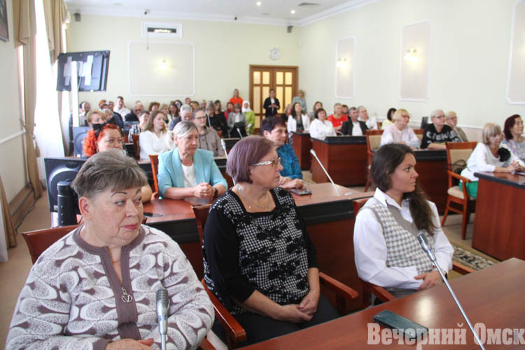 Гномландия, седумы и билет в детство: победителям конкурса «Омские улицы» вручили награды в администрации города