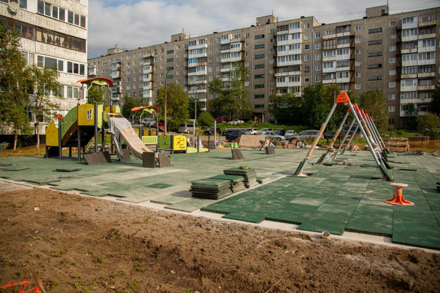 город