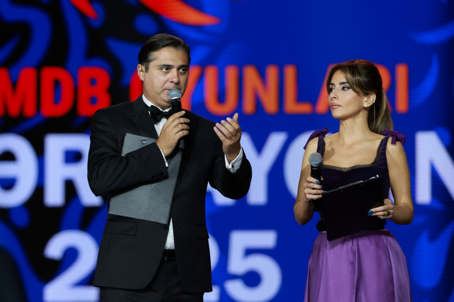 Ведущие на церемонии закрытия III Игр стран СНГ