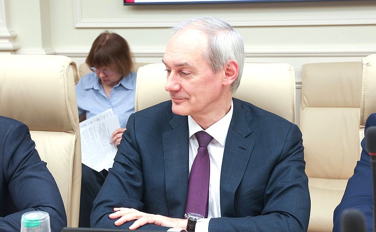 Расширенное заседание Комитета Совета Федерации по Регламенту и организации парламентской деятельности