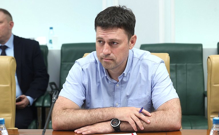 Совещание Комитета Совета Федерации по федеративному устройству, региональной политике, МСУ и делам Севера на тему «Актуальные проблемы проведения общих собраний собственников помещений в многоквартирных домах с использованием информационных систем»