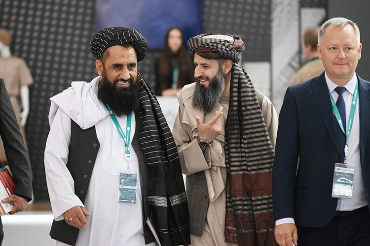 Ожидается, что талибы* приедут обсудить строительство Трансафганской железной дороги протяженностью 573 километра