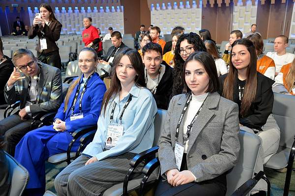 Студенты РГГУ побывали на праздновании Дня российского студенчества в Национальном центре «Россия»