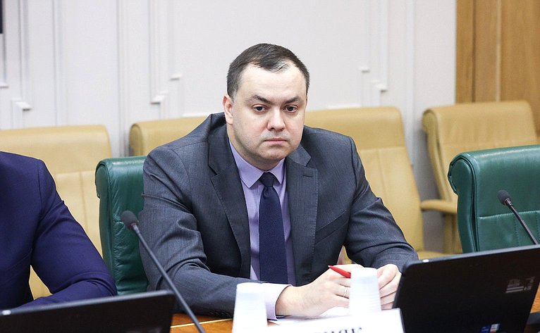 Круглый стол Комитета Совета Федерации по экономической политике «О мерах по увеличению протяженности приведенных в нормативное состояние мостов и путепроводов»