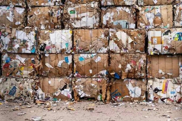 В Беларуси введено лицензирование вывоза регенерируемых бумаг и картонов 