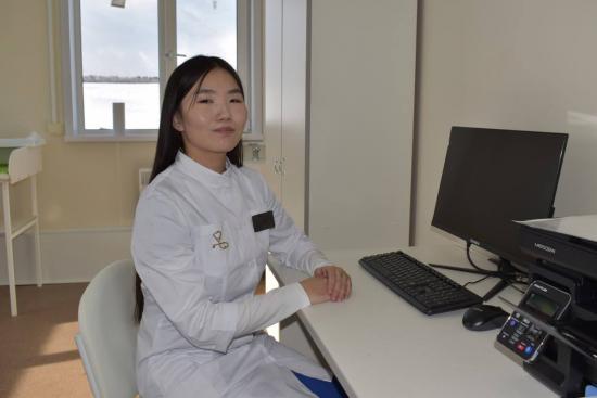 Более 100 медработников приступили к работе по программам «Земский доктор» и «Земский фельдшер» в Приангарье в 2025 году