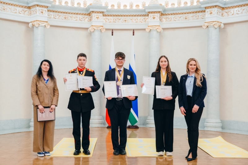 5 школьников из Свердловской области поедут в Москву на телешоу Умники и умницы