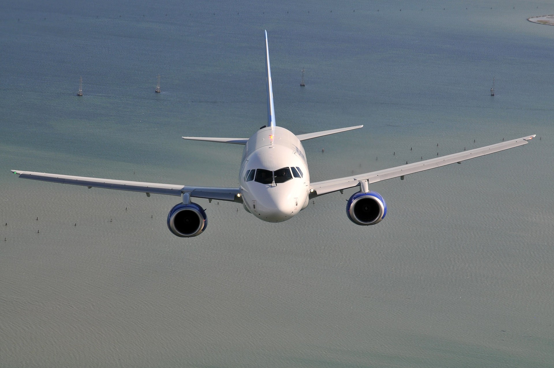 В Минпромторге рассказали, когда обновленный Superjet-100 начнет рейсы