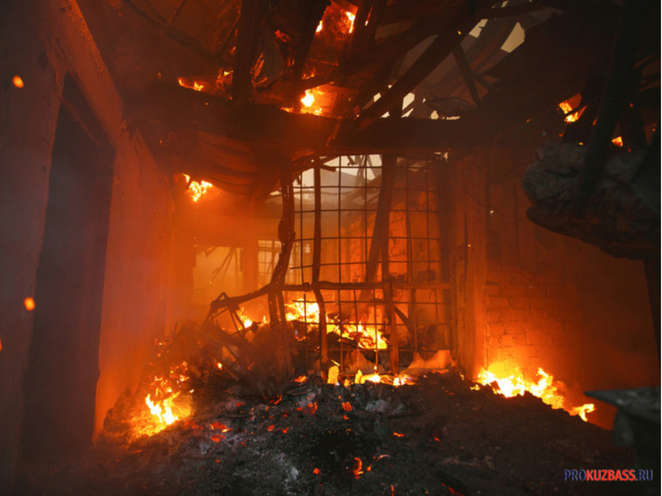 За сутки в Кузбассе произошло 25 пожаров