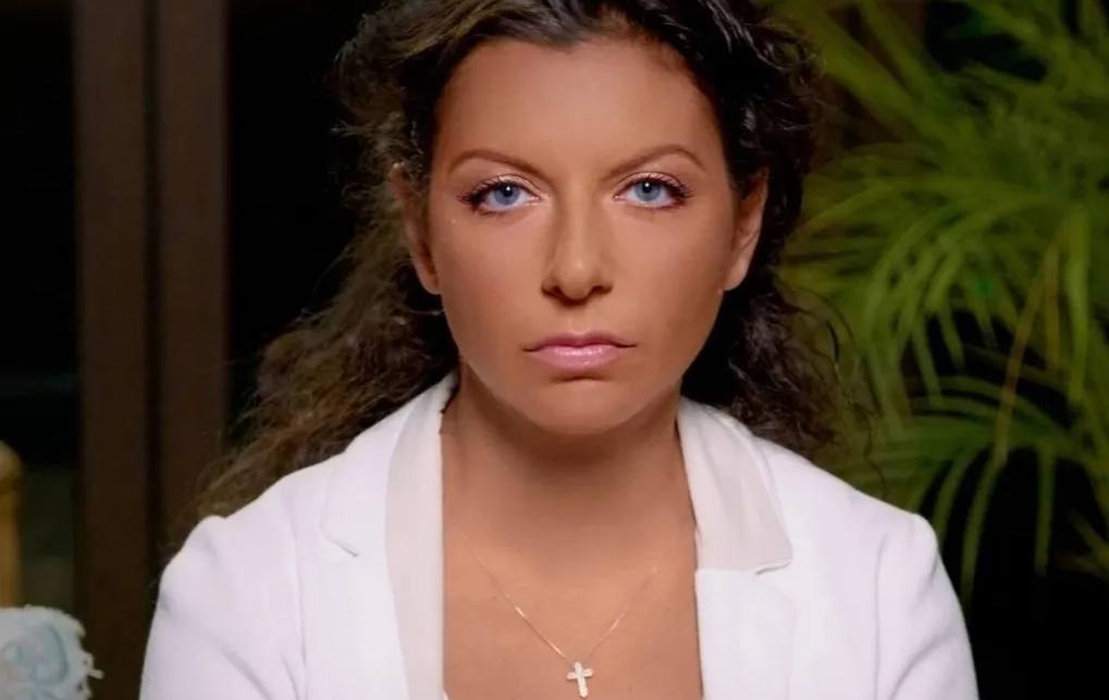 «Я молниеносно вырастила себе рак»: Маргарита Симоньян после первой химиотерапии рассказала, как узнала о болезни  