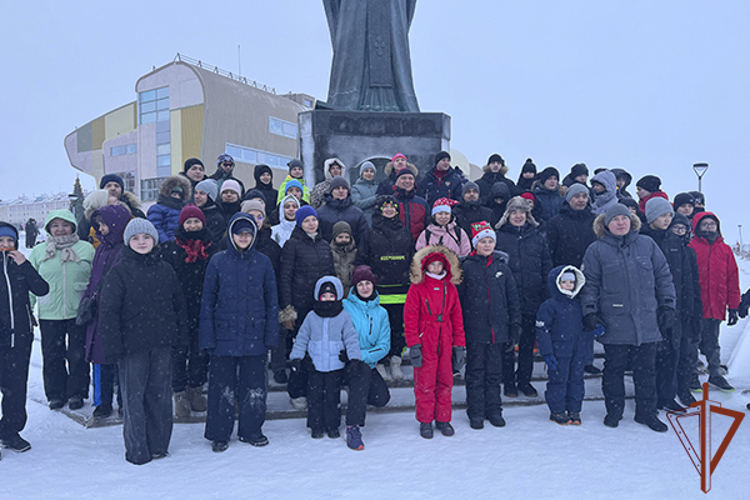 На Дальнем Востоке Росгвардия продолжает принимать участие в новогодних мероприятиях 