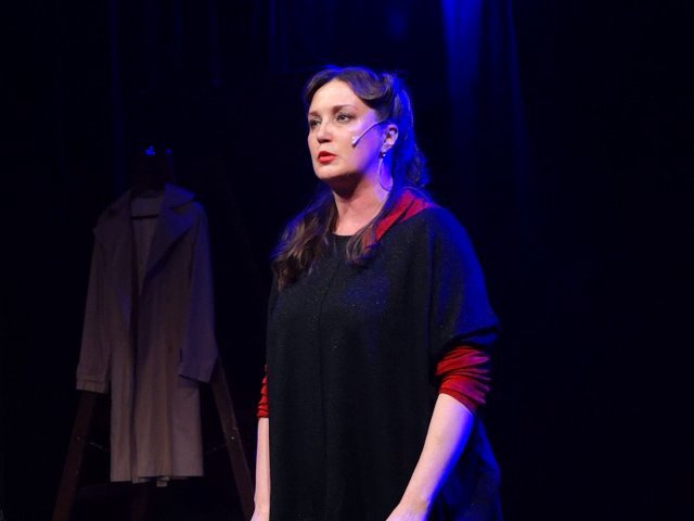 Правообладатель: «Небольшой драматический театр».