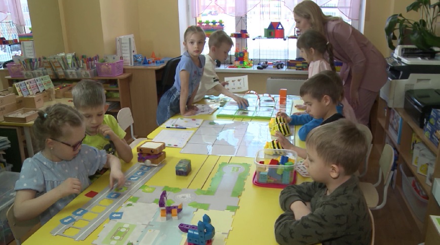 Десять детских садов Свердловской области получат гранты на покупку развивающего оборудования