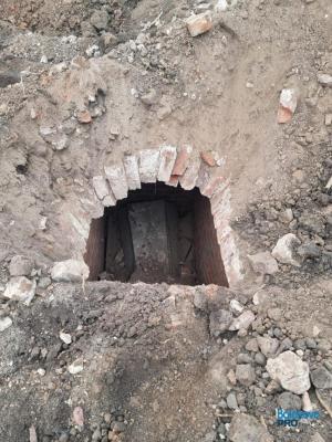 В Балаково обнаружили старинный склеп