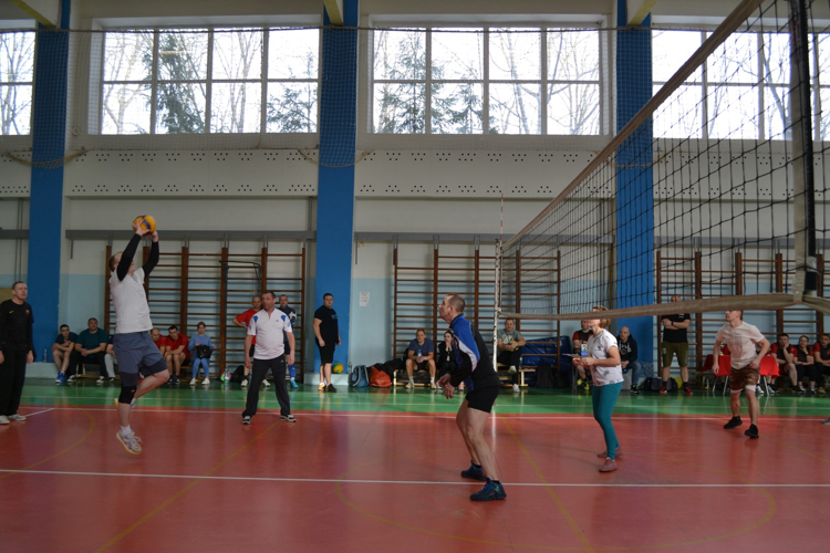 Новгородские росгвардейцы провели турнир по волейболу