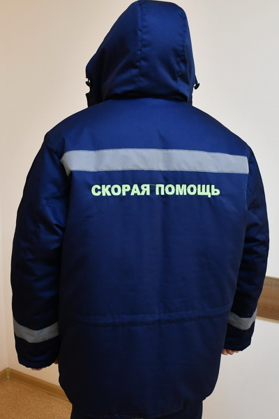 Осужденные исправительной колонии №3 изготавливают костюмы для медицинских работников скорой помощи Благовещенска