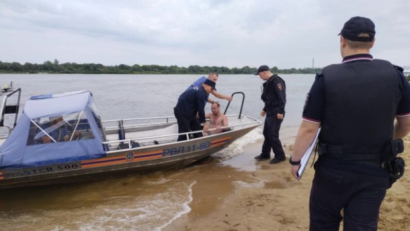 Во Владимирской области удалось спасти утопающего мужчину из воды