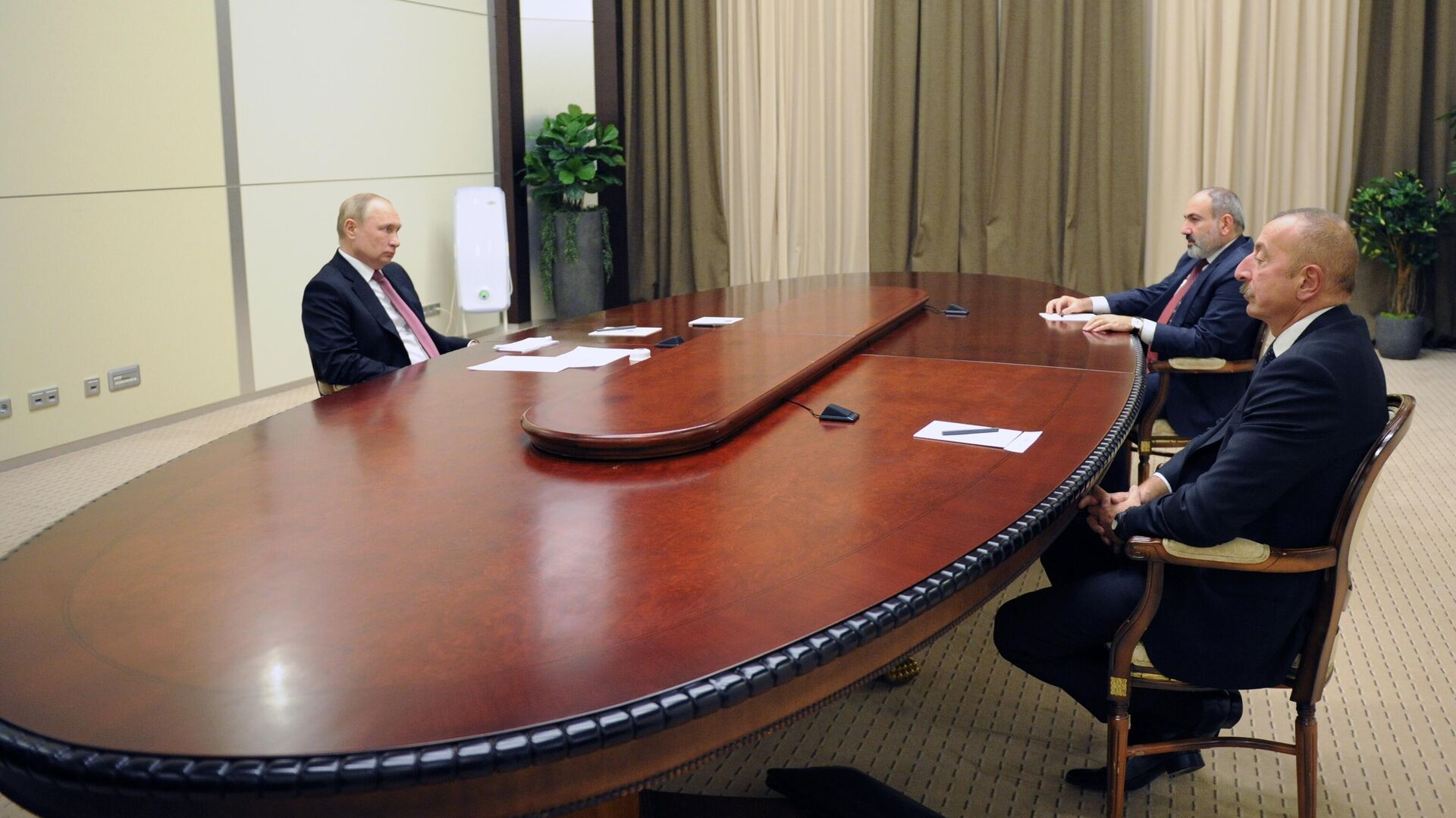 Трехсторонние переговоры. Пашинян и Алиев встреча.